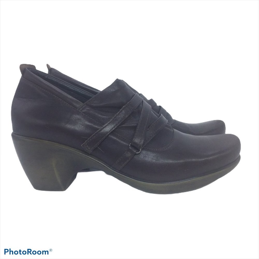 NAOT 8M/39 Brown Leather Bootie Closed Toe Heel